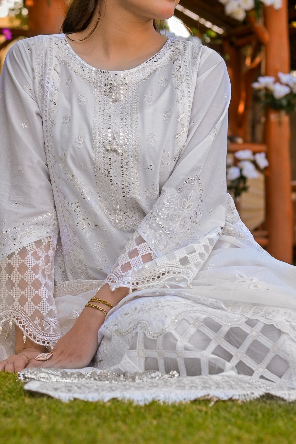 White Embroidered Cotton 3-Piece Suit | Organza Dupatta | CTN-466