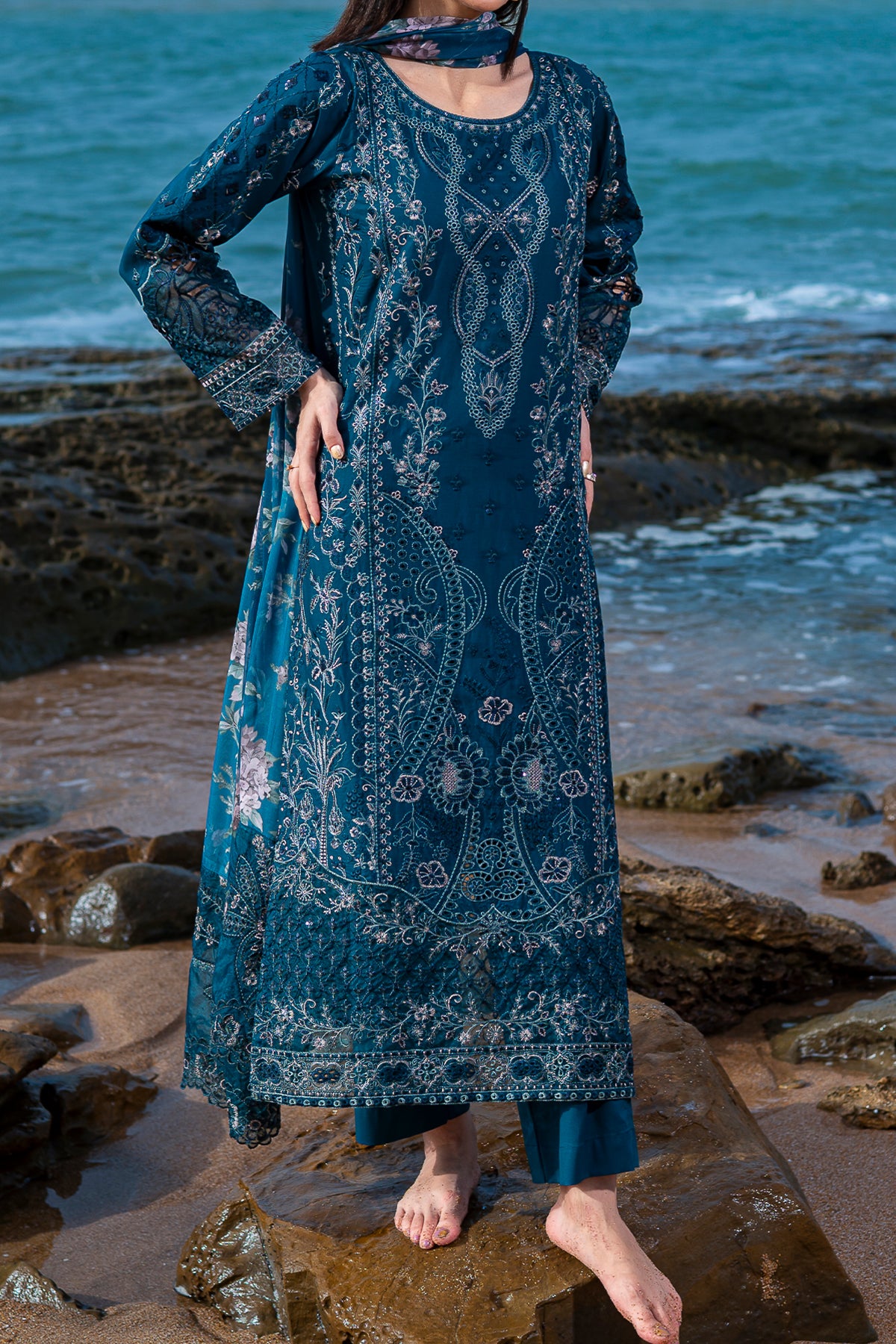 Luxury Embroidered Lawn Pakistani Dress – Women's Ready-to-Wear 3 Piece Suit | DPC 438