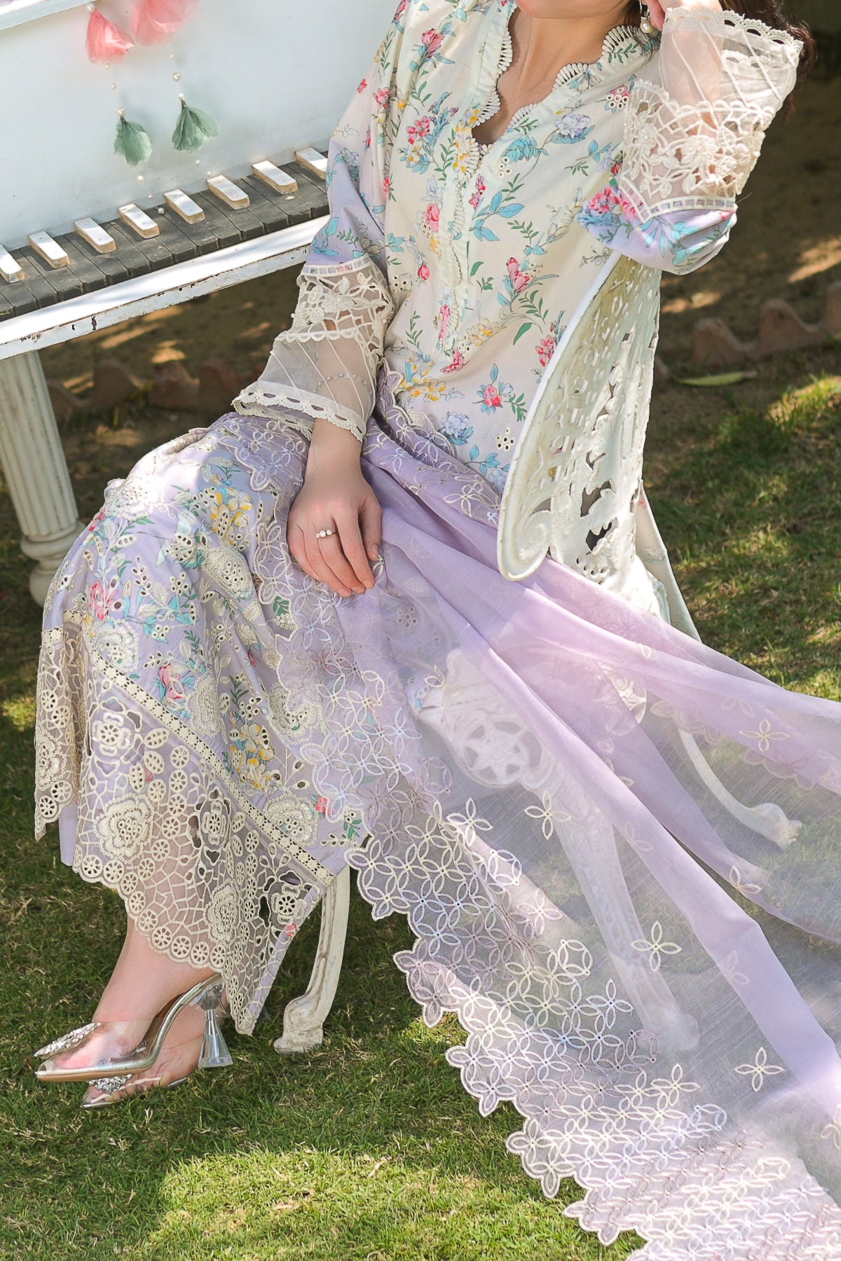 Lilac chinkarri embroidered cotton lawn 3-piece suit with floral chiffon dupatta – DPC-429